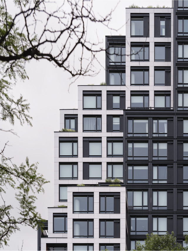 18 0667 MAN 1900 crystal drive north 2