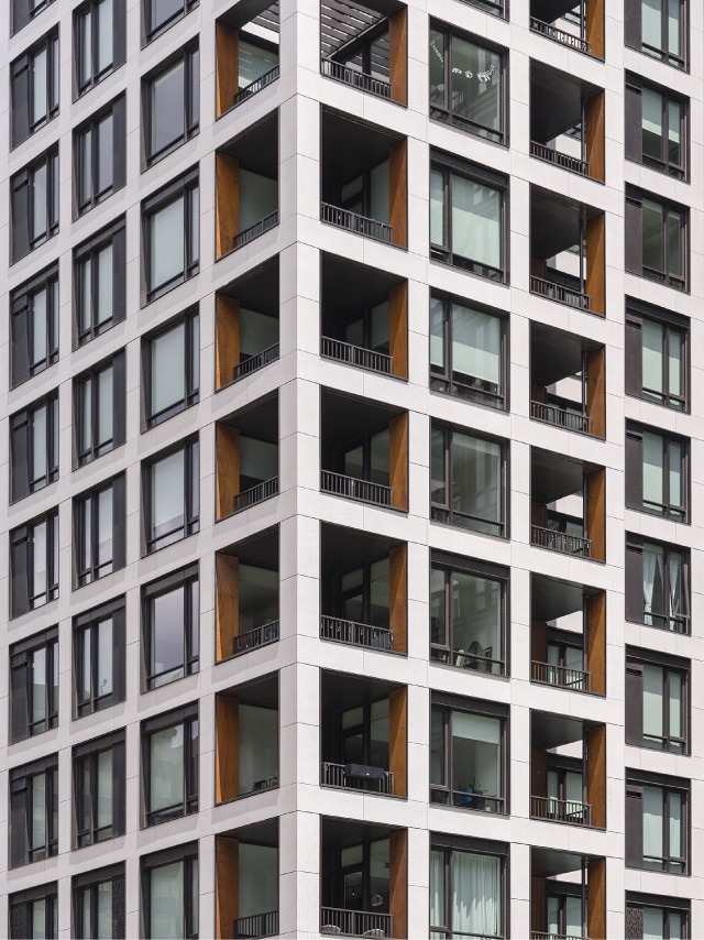 18 0667 MAN 1900 crystal drive north 4