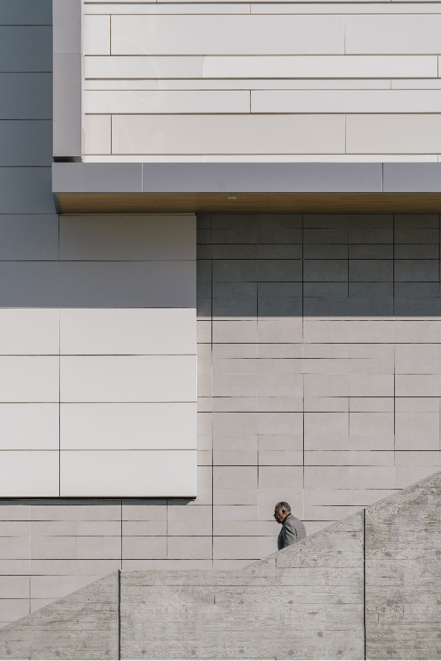 Nordstrom La Joya Porcelain Cladding applied in coordination with other facade materials